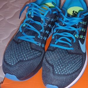 Nike Zoom Structure 18 Flyknit